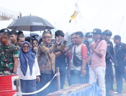 Bersama Bea Cukai, Sekda Batam H Jefridin Turut Musnahkan BMMN Hasil Sitaan