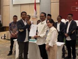 KPU Batam Tetapkan Amsakar Achmad – Li Claudia Chandra Wali Kota dan Wakil Wali Kota Terpilih 2025-2030