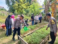 Polsek Lubuk Baja Gandeng Kelompok Wanita Tani dan Warga Ubah Lahan Tidur Jadi Kebun Produktif untuk Ketahanan Pangan