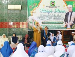 Perdana, Ketua TP PKK Kota Batam Erlita Sari Amsakar Hadiri Tabligh Akbar BKMT Kecamatan Batu Ampar