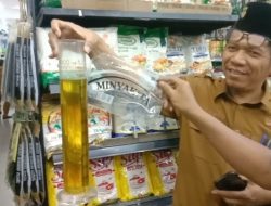 Minyak Goreng Kemasan Minyakita Tidak Sampai 1 Liter Ditemukan Dijual di Karimun