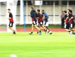 Pelatih Belanda Sebut Kekuatan Timnas Indonesia Dilebih-lebihkan