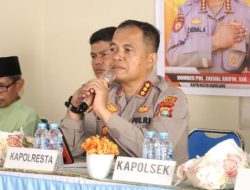 Jumat Curhat Kamtibmas : Kapolresta Barelang Kombes Zaenal Arifin Tegaskan Kinerja Polisi RW Akan Ditingkatkan