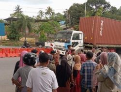 Breaking News : Minta Simpang Kota Piring Dibuka, Warga Dua Kelurahan di Tanjungpinang Gelar Aksi Demo