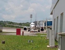 Breaking News ! Pesawat Garuda Indonesia Pecah Ban saat Landing di Bandara RHF Tanjungpinang