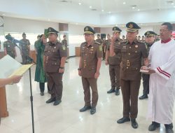 Kajari Pekanbaru Marcos MM Simaremare Lantik Tiga Pejabat