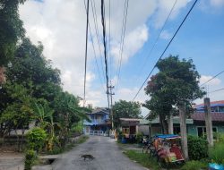 Kabel Internet Semrawut Tak Tertata di Jalan Kp Jawa Kelurahan Sekanak Raya, Estetika Lingkungan Rusak, Peran Pemerintah Setempat dan Instansi Terkait Kemana?