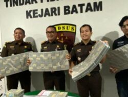 Kejari Batam Terima Titipan Rp 7 Miliar dari Tersangka Kasus Korupsi PNBP Pemandu Kapal, Tersangka Diduga Libatkan Oknum KSOP dan BP Batam
