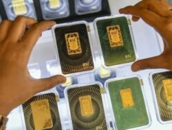 Harga Emas Antam Hari Ini Kembali Turun