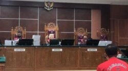 Sidang Lanjutan 10 Mantan Polisi Batam Terlibat Penggelapan Narkotika : Wan Rahmat Akui Komunikasi dengan Azis Terjalin Sebelum Kasus Penyisihan BB Sabu Mencuat
