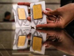 Harga Emas Antam Hari Ini Anjlok Rp 20.000 jadi Rp 1.866.000 Per Gram