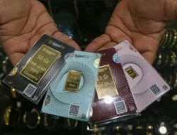 Harga Emas di Pegadaian Hari Ini Kompak Turun