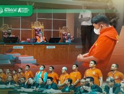 Terbukti Jual BB Sabu, Majelis Hakim Vonis 10 Mantan Polisi di Batam Seumur Hidup