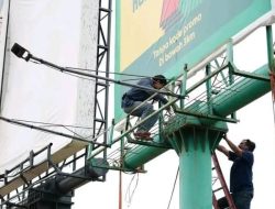 68 Reklame dari Total 681 Reklame Tidak Berizin di Batam sudah Dibongkar Mandiri dalam Sepekan
