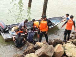Breaking News! Ditemukan Meninggal Dunia, Jenazah Pemancing di Tanjung Sengkuang Dievakuasi Lewat Pelabuhan Lantamal IV