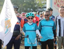 Ribuan Masyarakat Batam Antusias Gowes Bareng Li Claudia di HUT BFB & World Bicycle Day 2025