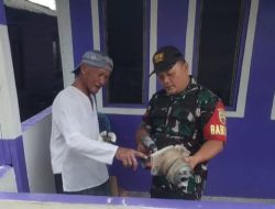 Babinsa Koramil 05/Belakang Padang Koptu Dedi Nainggolan Jalin Komsos Bersama Warga Kampung Tempang