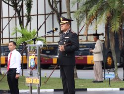 Kapolresta Barelang Pimpin Upacara Hari Lahir Pancasila dan Berikan Penghargaan kepada Personel