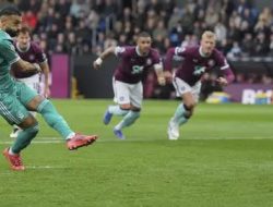 Liverpool Menang Dramatis 1-0 atas Burnley Berkat Gol Penalti Salah