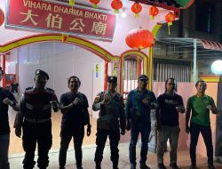 Polsek Belakang Padang Pastikan Keamanan Upacara Kebaktian Ulambhana dan Resepsi Pelelangan di Vihara Dharma Bhakti