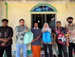 Jum’at Berkah di Masjid Rumah Isya, Pegawai Kantor Imigrasi Belakang Padang Tebar Kepedulian
