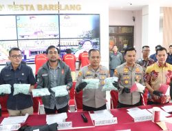 Kapolresta Barelang Pimpin Konferensi Pers Pemusnahan Barang Bukti Narkotika dan Ungkap Kasus Peredaran Obat Ilegal