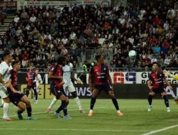 Inter Milan Tekuk Cagliari 2-0