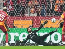 Liverpool Kalah dari Galatasaray 0-1, Penalti Osimhen Jadi Penentu