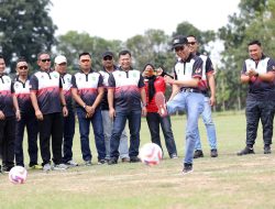 Setelah 10 Tahun Vakum, Wali Kota Batam Amsakar Buka Kejuaraan Sepak Bola Piala Bergilir 2025