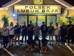 Tragedi di Lapangan Kp Nelayan Tanjung Uma : Rizki Fadli Tewas Dikeroyok, Polsek Lubuk Baja Ciduk 3 Pelaku