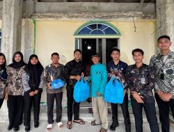 Imigrasi Kelas II TPI Belakang Padang Tebar Kebahagiaan Melalui Program “Jumat Berkah” di Masjid Rumaisyah