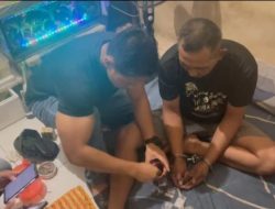 Tersangka-dan-arabg-bukti-sabu-yang-disimpan-dalam-kotak-love-ditangkap-Polisi
