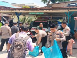Polsek Lubuk Baja Gelar Kegiatan Jumat Berkah di Masjid Istiqomah Sebagai Wujud Kepedulian dan Kedekatan dengan Masyarakat