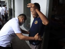 Wujudkan Zero Halinar, Lapas Batam Gelar Razia Kamar Hunian