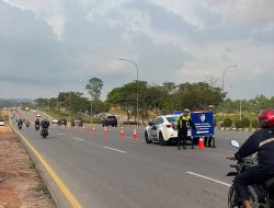 Terapkan Kanalisasi Jalan, Satlantas Polresta Barelang Minta Pemotor Menggunakan Lajur Kiri