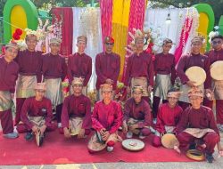 Kompang Sri Kemuning Pukau Tamu di Pernikahan Bayu & Dela