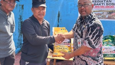 Hari Bakti Kemenimipas 2025, Kantor Imigrasi Kelas II TPI Belakang Padang Menggelar Kegiatan Bakti Sosial dengan Membagikan Bantuan Sembako