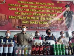 Kejari Batam Musnahkan Ratusan Barang Bukti Inkracht, Tegaskan Komitmen Penegakan Hukum Berintegritas