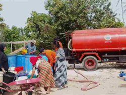 BPBD Tanjungpinang Salurkan 25 Ton Air Bersih untuk Warga Terdampak Kemarau