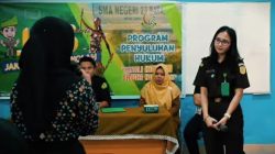 Jaksa Masuk Sekolah di SMAN 25 Batam, Kejari Tekankan Bahaya Kenakalan Remaja