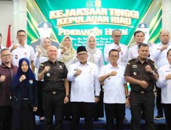 150726 Penkum Kejati Kepri_11zon