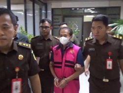 kejari-batam-menetapkan-satu-tersangka-kasus-dugaan-korupsi-pajak-hotel-da-vienna-boutique-foto-dok-kejari-batam-1759760471348_169